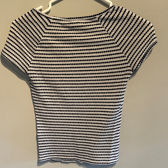 🌸Garage Black and White Striped Short Sleeve Tee - Picture 4 of 6